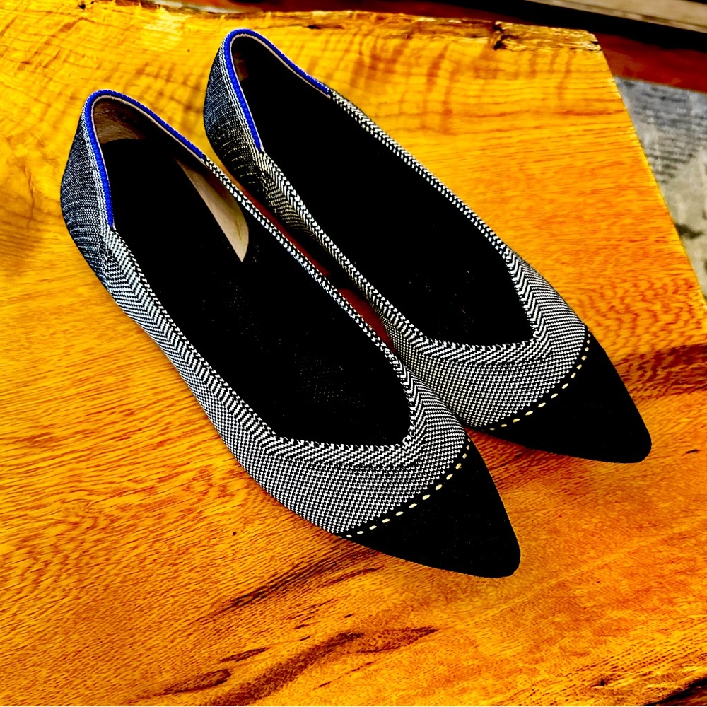 Rothys Point Size 8!